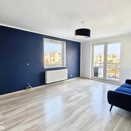 Przestronny Z Balkonem Blisko Morza Apartment